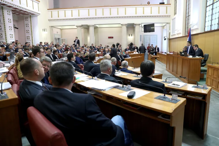 Nije izglasano nepovjerenje ministru Mariću, Saucha presudio