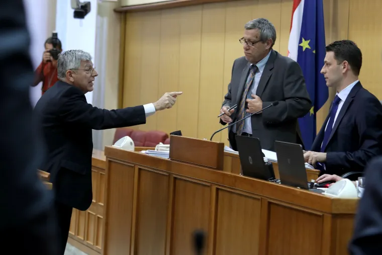 Nije izglasano nepovjerenje ministru Mariću, Saucha presudio