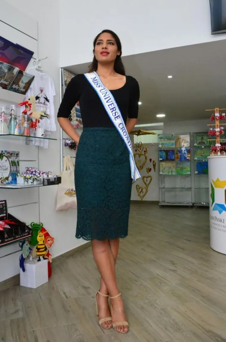 Shanaelle je ponijela i lentu Miss simpatičnosti po izboru djevojaka.