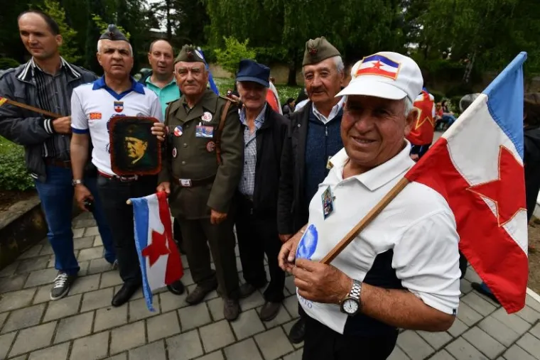 FOTOGALERIJA IZ KUĆE CVIJEĆA: Odana počast Titu na njegovom grobu u Beogradu