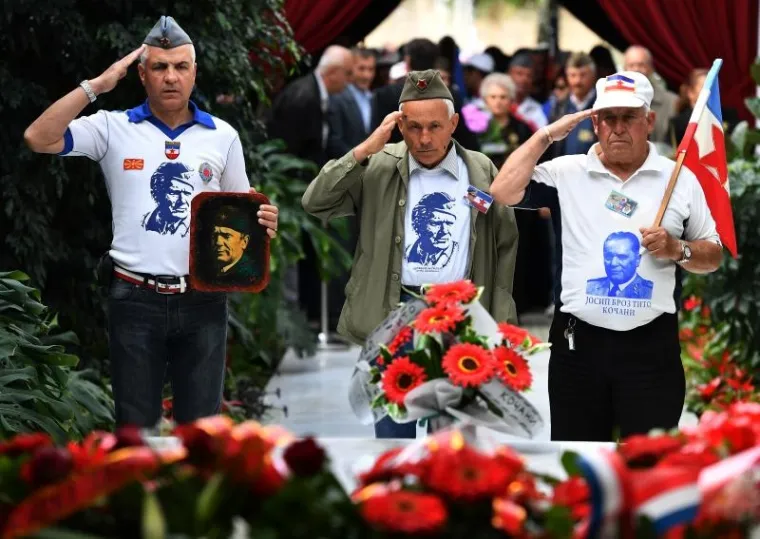 FOTOGALERIJA IZ KUĆE CVIJEĆA: Odana počast Titu na njegovom grobu u Beogradu