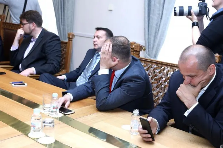 Burna sjednica saborskog Odbora za Ustav