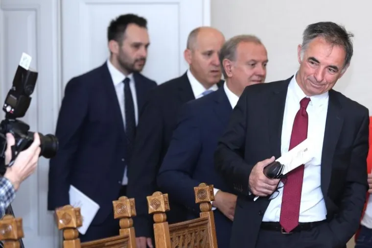 Burna sjednica saborskog Odbora za Ustav