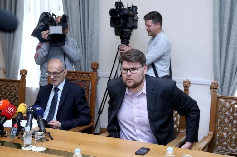 Burna sjednica saborskog Odbora za Ustav