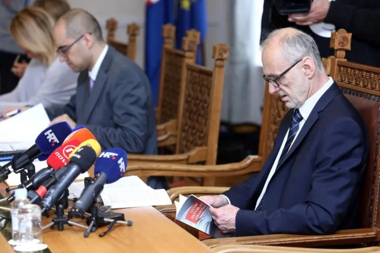 Burna sjednica saborskog Odbora za Ustav