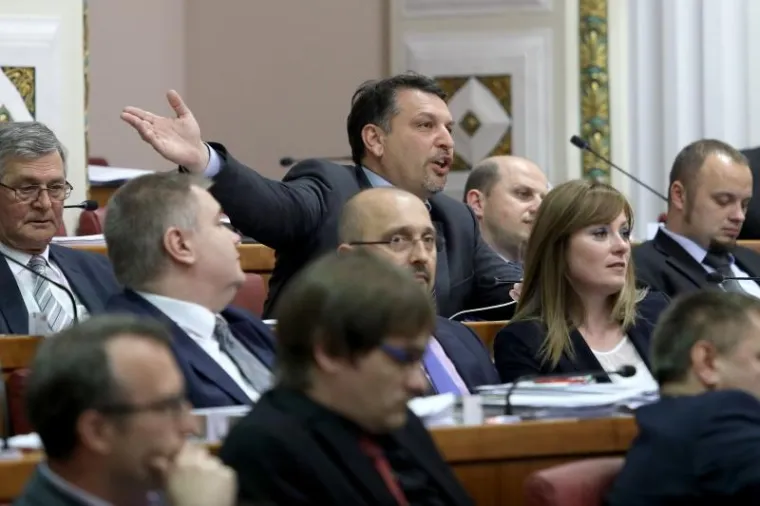 HRVATSKI PARLAMENTARIZAM U 29 SLIKA: Ovako to danas izgleda u Saboru