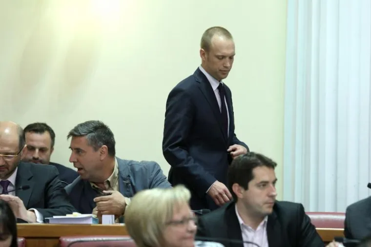 HRVATSKI PARLAMENTARIZAM U 29 SLIKA: Ovako to danas izgleda u Saboru