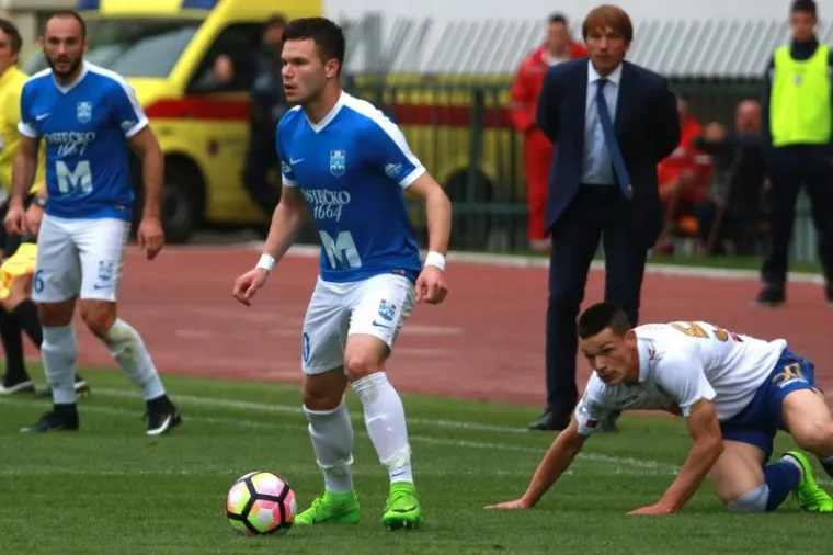 LUDNICA NA POLJUDU: Pogledajte atmosferu s utakmice protiv Osijeka