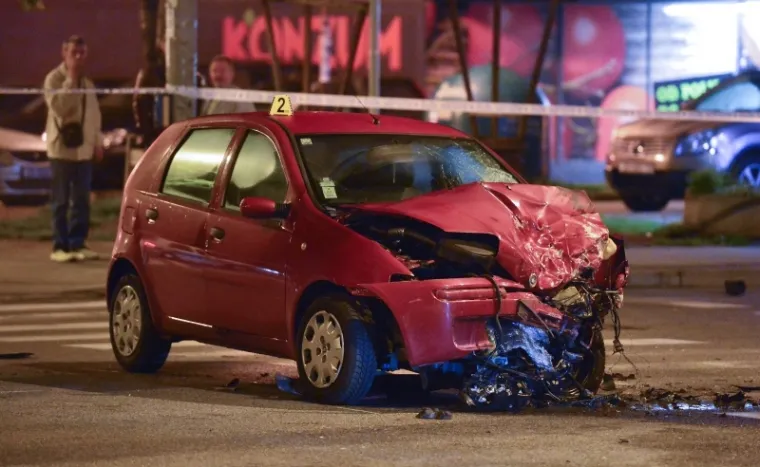 STRAVIČNA NESREĆA U ZAGREBU: U sudaru na križanju Baštijanove i Golikove poginuo motociklist