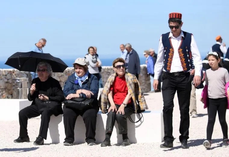 BLAGOSLOVLJEN 17-METARSKI KIP GOSPE OD LORETA: Petrina odu&scaron;evljen, Đani Mar&scaron;an otpjevao 'Bože čuvaj Hrvatsku'