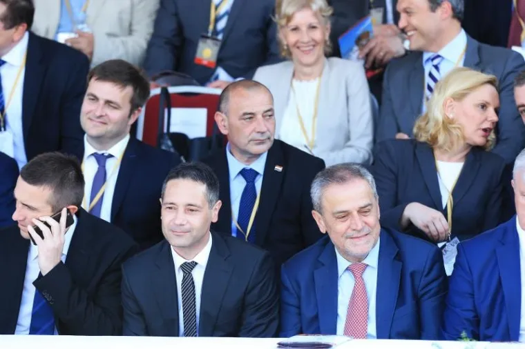 DRŽAVNI VRH U VUKOVARU: Svi su na svečanoj Sinjskoj alki u čast hrvatskim braniteljima