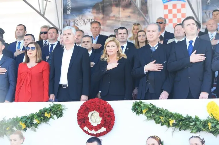 Državni vrh na Sinjskoj alki u Vukovaru.