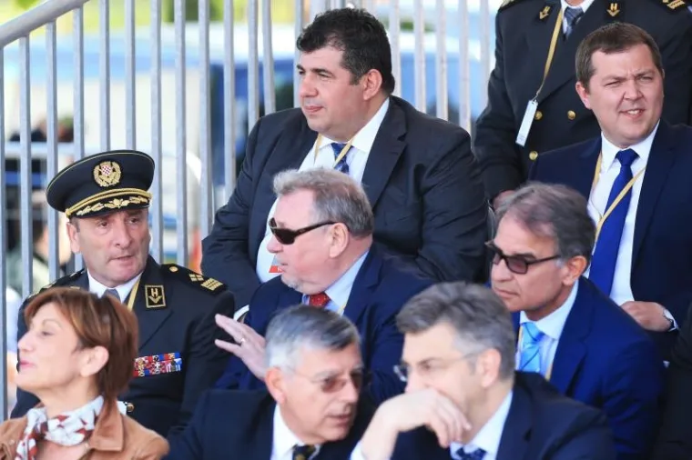 Sinjskoj alki su prisustvovali brojni političari kao i predsjednica Kolinda Grabar Kitarović.