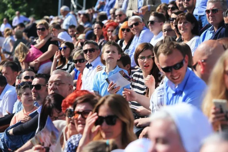 POČELA SVEČANA SINJSKA ALKA: Trči se u čast hrvatskim braniteljima