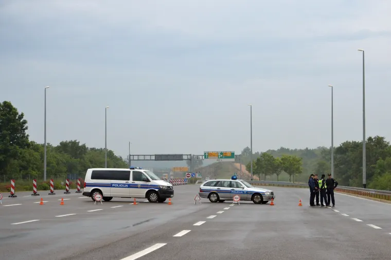 Vrsar: policija s dugim cijevima na svim istarskim križanjima traga za napadačem