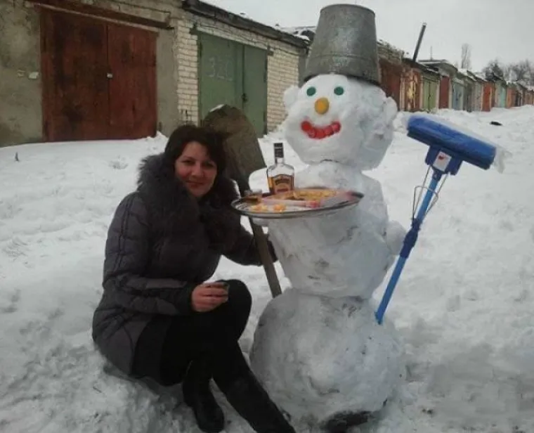 ČEKA LI NAS OVAKVA BUDUĆNOST? Nedostaje nam samo veliki vođa i opći alkoholizam, ali na dobrom smo putu...