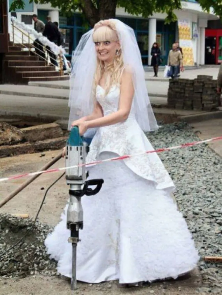 ČEKA LI NAS OVAKVA BUDUĆNOST? Nedostaje nam samo veliki vođa i opći alkoholizam, ali na dobrom smo putu...