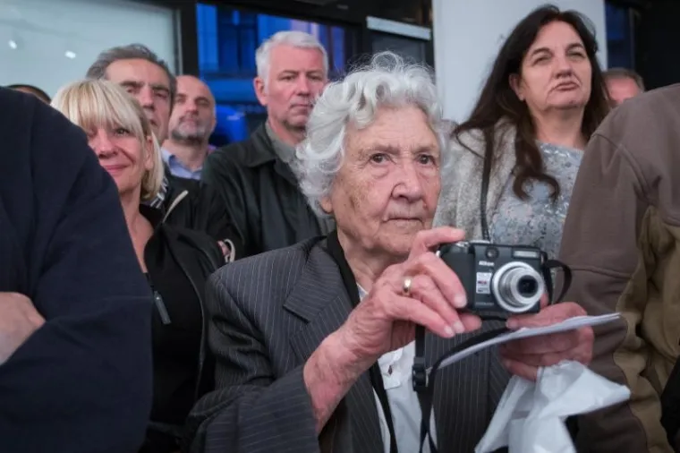 U Galeriji Greta otvorena je izložba fotografija "Boje i lakovi" , fotografa Jovice Drobnjaka. Na izložbi se može vidjeti vi&scaron;e od 300 fotografija grafita na kojima se spominje Zdravko Mamić, a koje je Jovica fotografirao od 2011. godine.