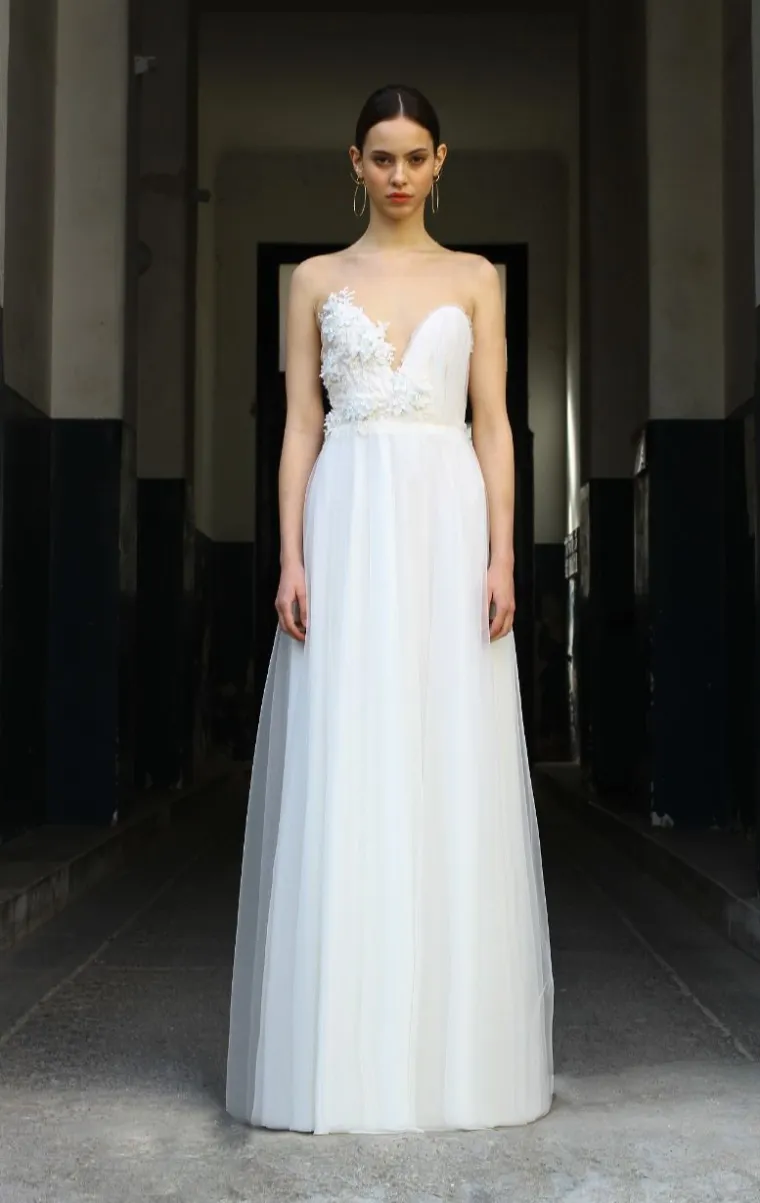 Nakon što je ove sezone predstavila prvu ready to wear kolekciju, bridal linija bila je logičan slijed u radu dizajnerice.