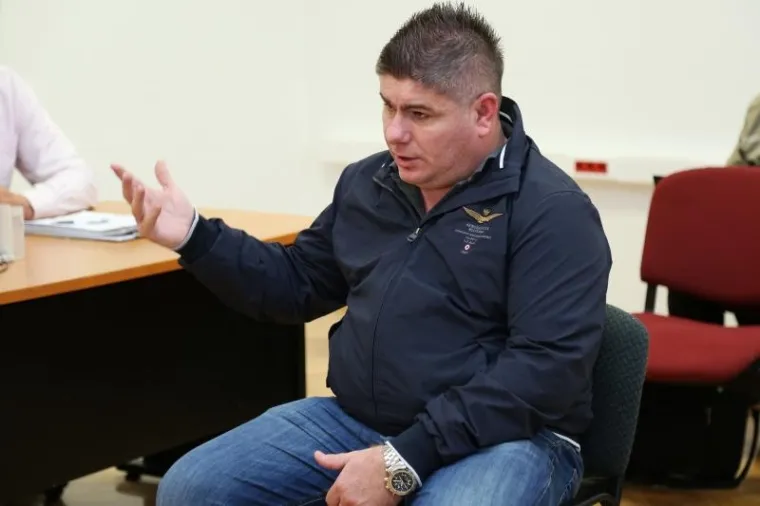 SUĐENJE BUJANCU: Kontroverzni voditelj brani se od optužbi za klevetu