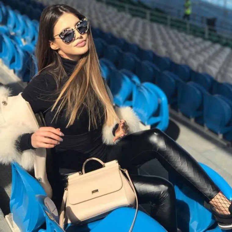 TKO BI PORED NJIH GLEDAO TEKMU? Ruskinje koje su postale glavna atrakcija na stadionima