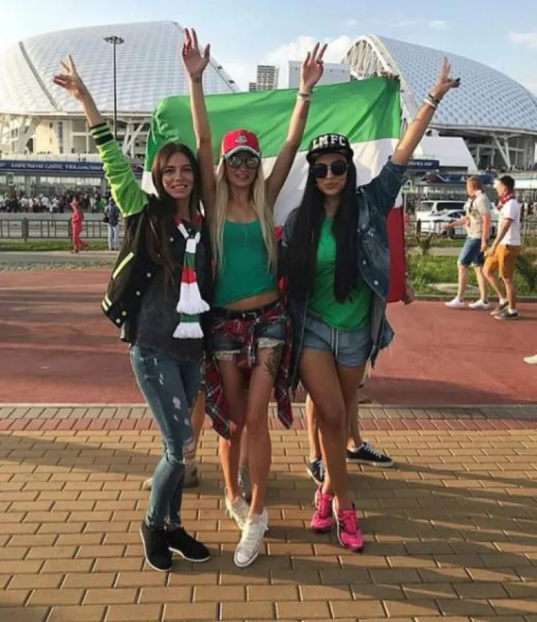 TKO BI PORED NJIH GLEDAO TEKMU? Ruskinje koje su postale glavna atrakcija na stadionima