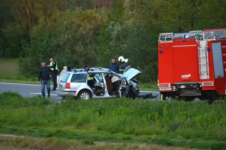 FRONTALNI SUDAR KOD BJELOVARA: Poginulo pet osoba, među žrtvama tročlana obitelj