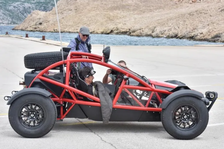 CLARKSON, HAMMOND I MAY STIGLI U HRVATSKU: Pogledajte kako je pro&scaron;lo snimanje na Pagu