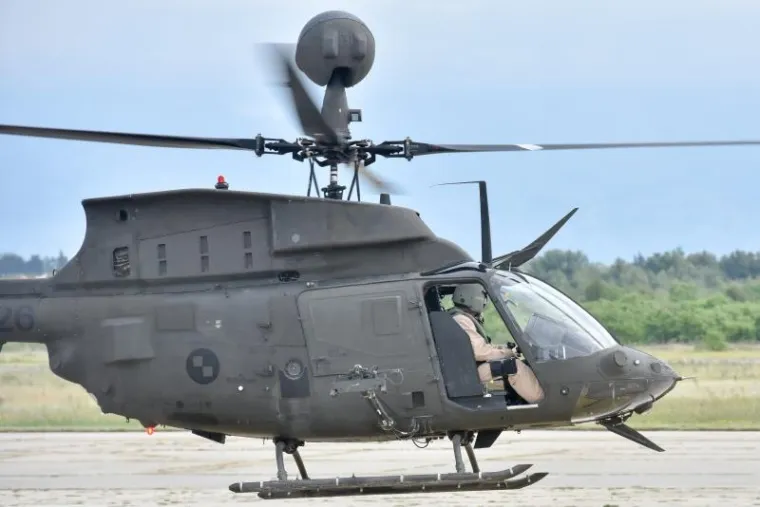 NOVE SNAGE U ZRAKU: U Zračnoj bazi Zemunik održana prezentacija letačke obuke na helikopterima Kiowa