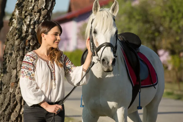 MARIJANA BATINIĆ JE ŽENA ZA SVE: &Scaron;teta &scaron;to se ona ne može natjecati u showu 'Ljubav je na selu'