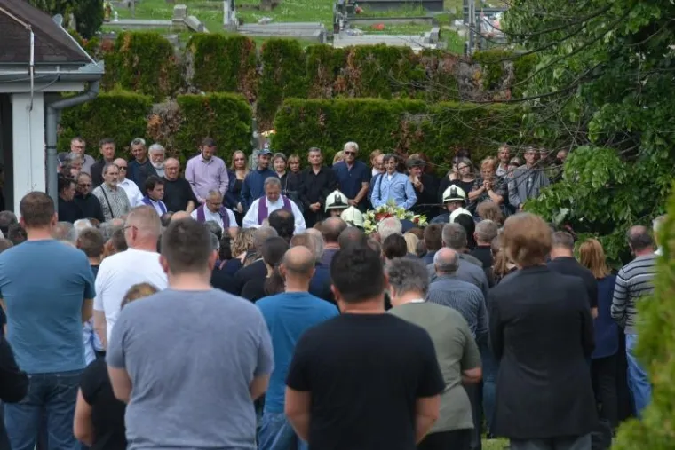 Slatinjani kažu kako se Stjepan Turek Čađo jako ponosio svojim dimnjačarskim zanimanjem i da je uvijek svima želio pomoći.