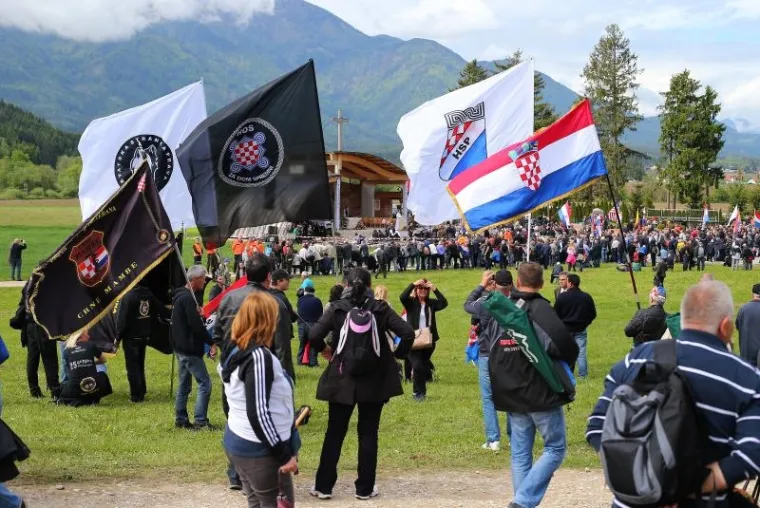 I NEKI OD POZNATIH PODUZETNIKA NA BLEIBURGU: Na komemoraciju stiglo tisuće ljudi