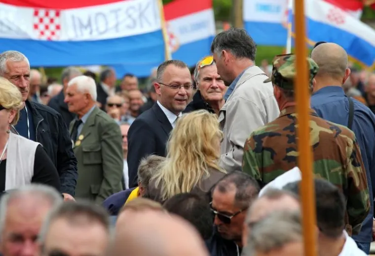 I NEKI OD POZNATIH PODUZETNIKA NA BLEIBURGU: Na komemoraciju stiglo tisuće ljudi