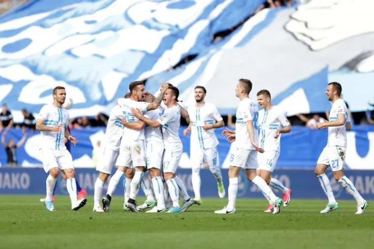 OSJETITE KAKO JE NA RUJEVICI: Pogledajte &scaron;to je napravila Armada, a &scaron;to nogometa&scaron;i Rijeke