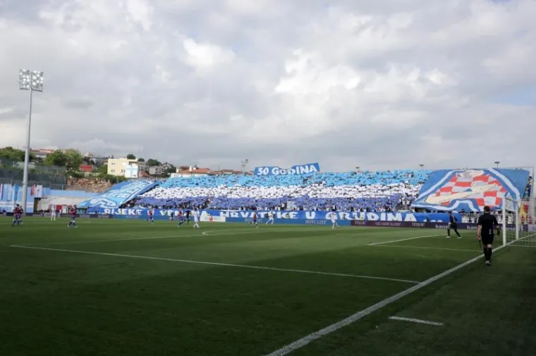 OSJETITE KAKO JE NA RUJEVICI: Pogledajte &scaron;to je napravila Armada, a &scaron;to nogometa&scaron;i Rijeke