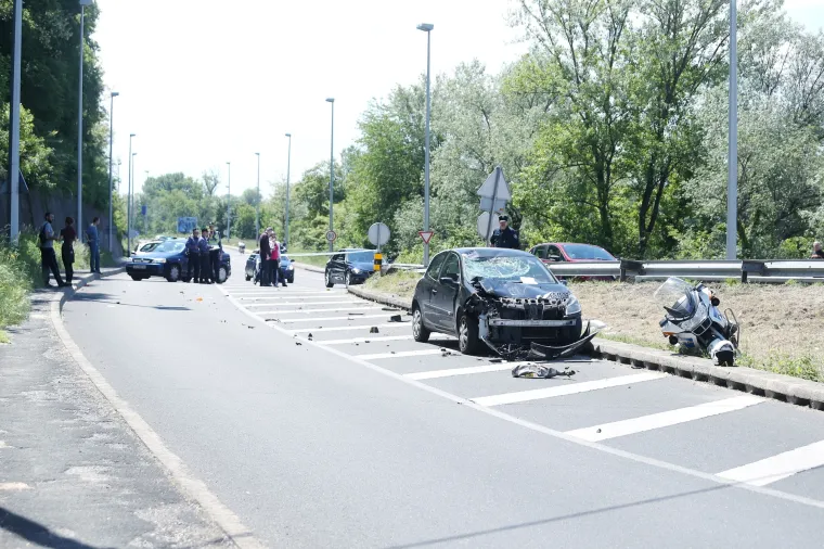 Automobilom udario policajca