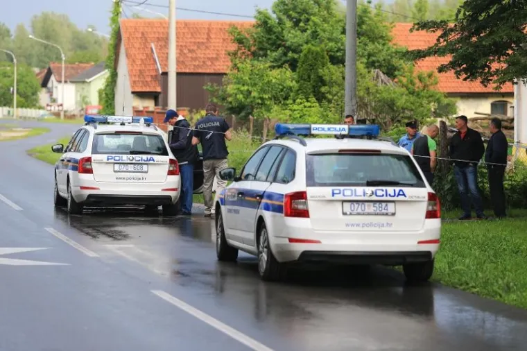 POLICAJCI PRIVODILI ŽENU, JEDAN OD NJIH TEŠKO STRADAO: Skoro ga je zaklala