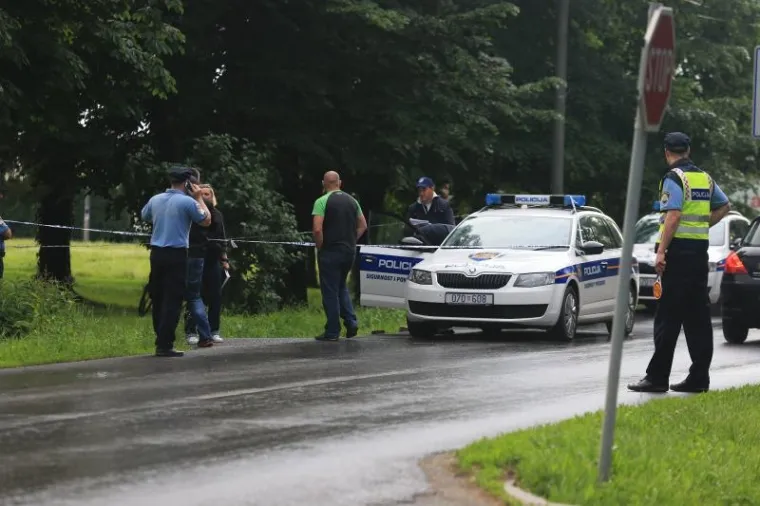 POLICAJCI PRIVODILI ŽENU, JEDAN OD NJIH TE&Scaron;KO STRADAO: Skoro ga je zaklala