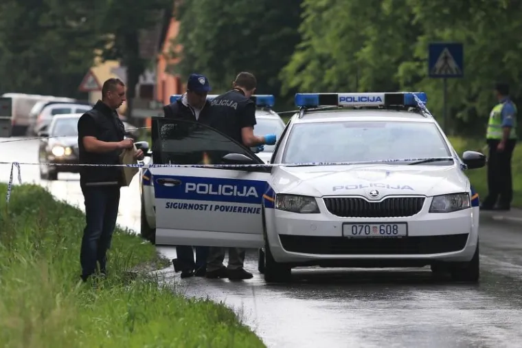 POLICAJCI PRIVODILI ŽENU, JEDAN OD NJIH TE&Scaron;KO STRADAO: Skoro ga je zaklala