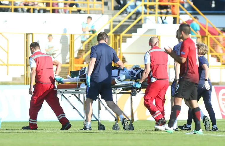 Zapre&scaron;ić: Te&scaron;ko ozlijeđeni Callum Hudson u polufinalnoj utakmici EP U-17 između Engleske i Turske