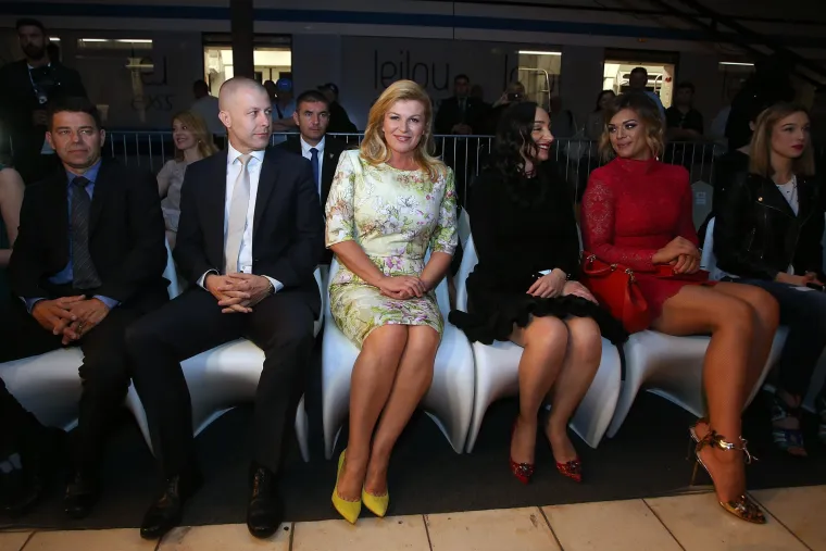 Svi su ostali u drugom planu: Kolinda Grabar Kitarović 'ukrala' pozornost na modnoj reviji