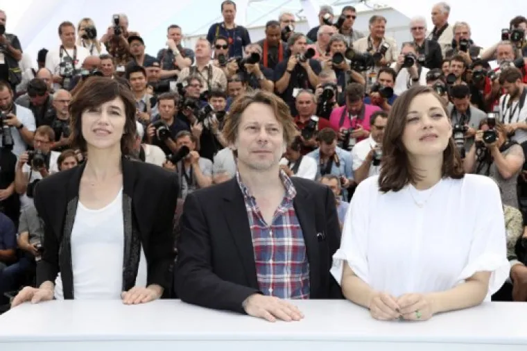 Charlotte Gainsbourg, Mathieu Amalric, Marion Cotillard