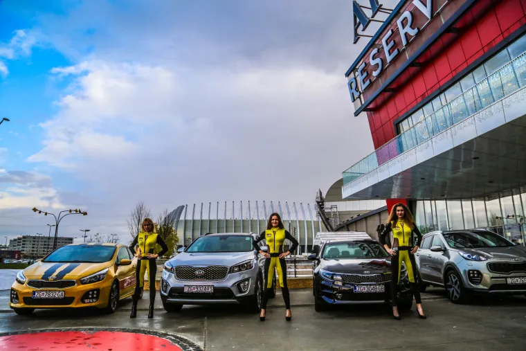 HOSTESE OVE GODINE NEMAJU MILOSTI: Uskoro počinje Zagreb Auto Week, pogledajte djevojke koje će predstavljati automobile