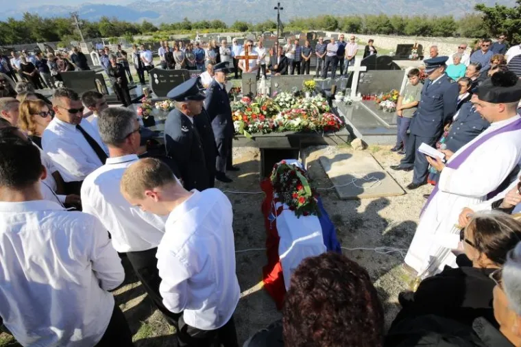 Posljednji ispraćaj najpoznatijeg hrvatskog kviza&scaron;a Mirka Miočića