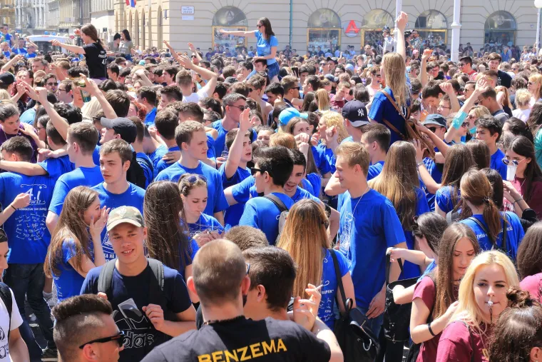 Počela je Norijada: maturanti na ulicama slave zavr&scaron;etak srednjo&scaron;kolskog obrazovanja