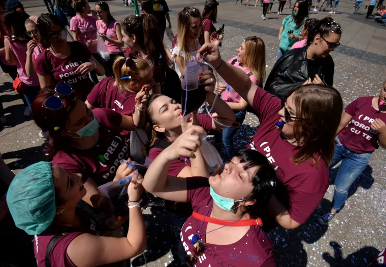 Počela je Norijada: maturanti na ulicama slave zavr&scaron;etak srednjo&scaron;kolskog obrazovanja