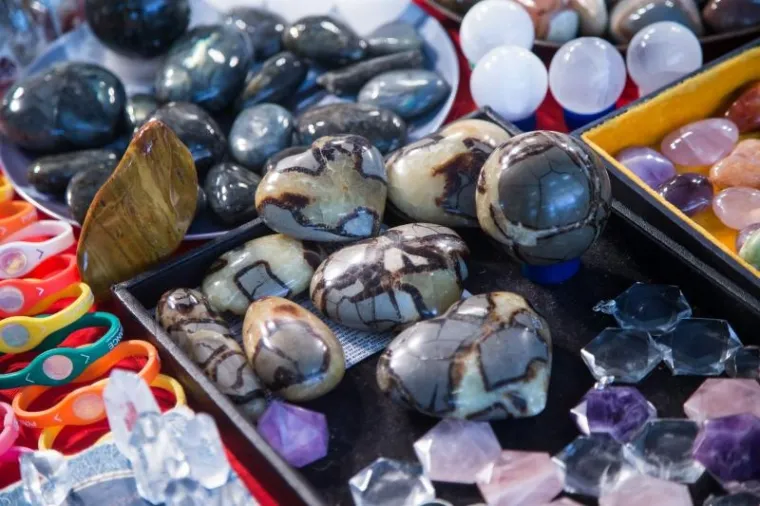 BLJE&Scaron;TAVILO U DOMU SPORTOVA: Međunarodni sajam dragog i poludragog kamenja