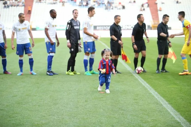 U 35. kolu 1. HNL na Poljudu su se sastali Hajduk i zapre&scaron;ićki Inter. Splićani su zabili &scaron;est golova, od toga četiri je zabio Marko Futacs.