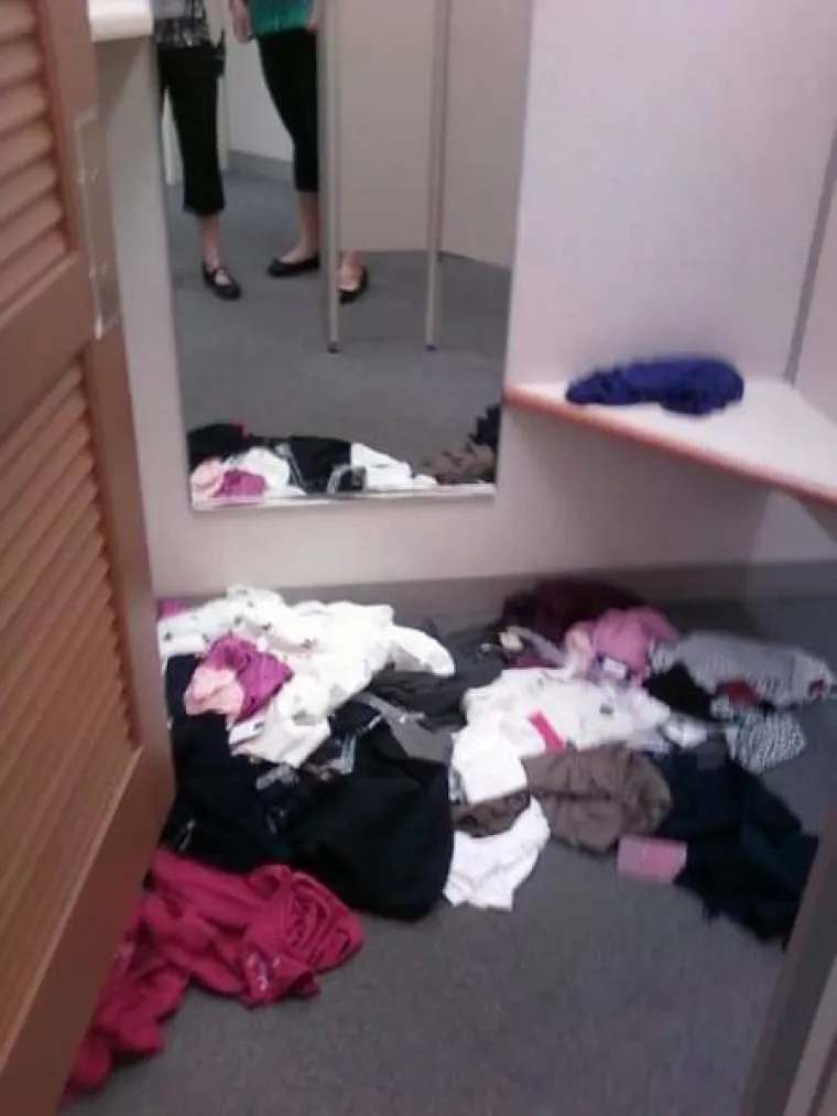 POSAO U TRGOVINI MOŽE BITI PRAVA NOĆNA MORA: Potplaćeni su, a svaki dan moraju trpjeti ovo