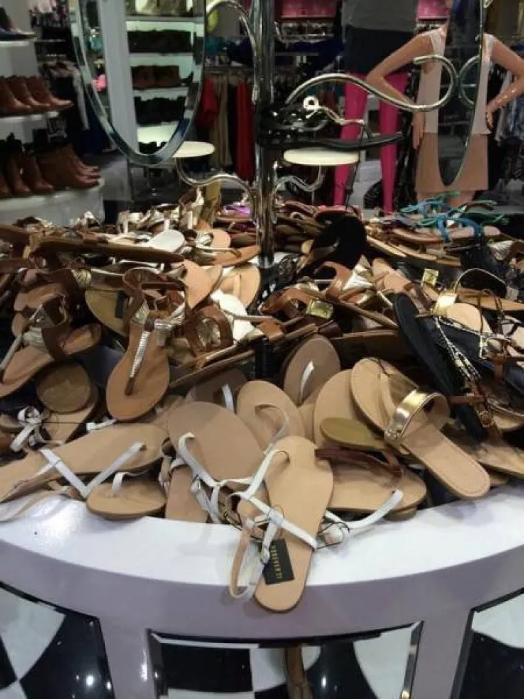 POSAO U TRGOVINI MOŽE BITI PRAVA NOĆNA MORA: Potplaćeni su, a svaki dan moraju trpjeti ovo